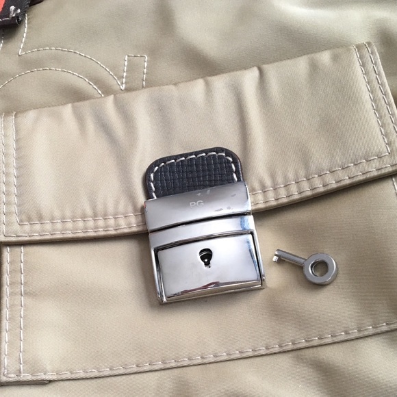 Authentic Purificacion Garcia tan purse shoulder - Picture 3 of 4